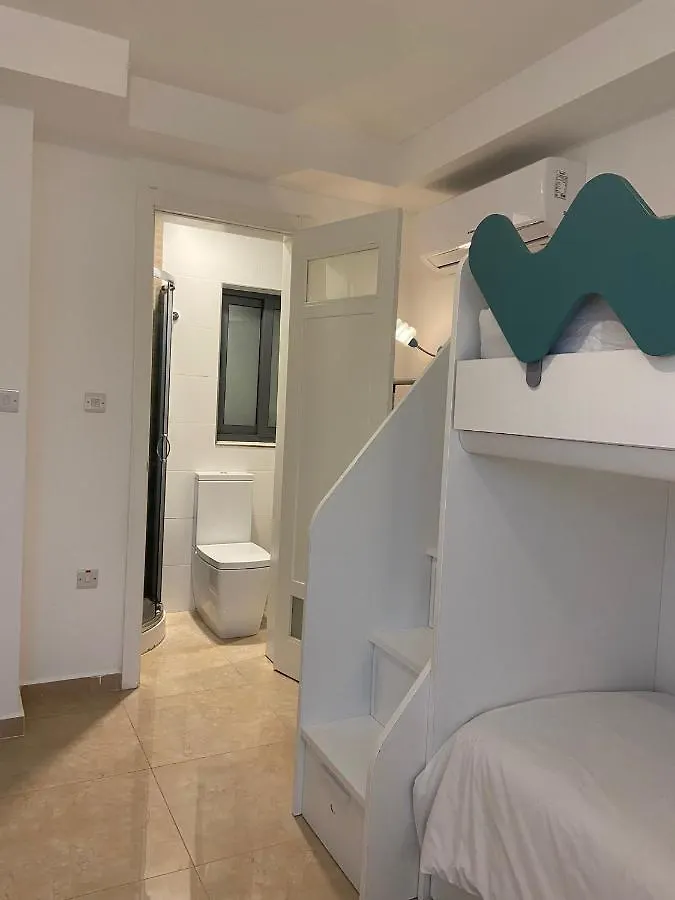 Cozy 2 Bedroom Apartment Near Seafront Gzira Malta