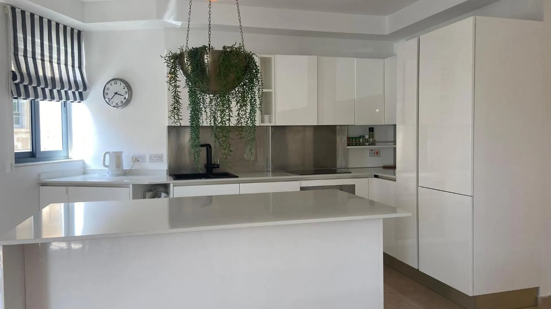 Cozy 2 Bedroom Apartment Near Seafront Gzira